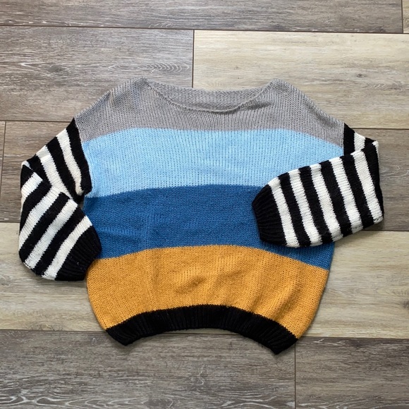 Color Block Sweater - Picture 2 of 6